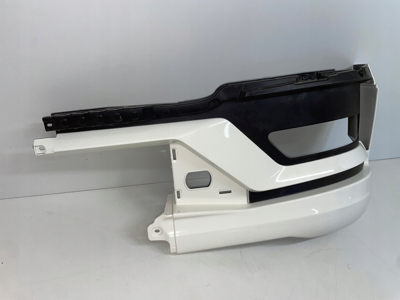 PRAWA OSŁONA NA HALOGEN ZDERZAK MAN TG3 TGX 3 81416142276 - Bumper for Truck: picture 3 PRAWA OSŁONA NA HALOGEN ZDERZAK MAN TG3 TGX 3 81416142276 - Bumper for Truck: picture 3