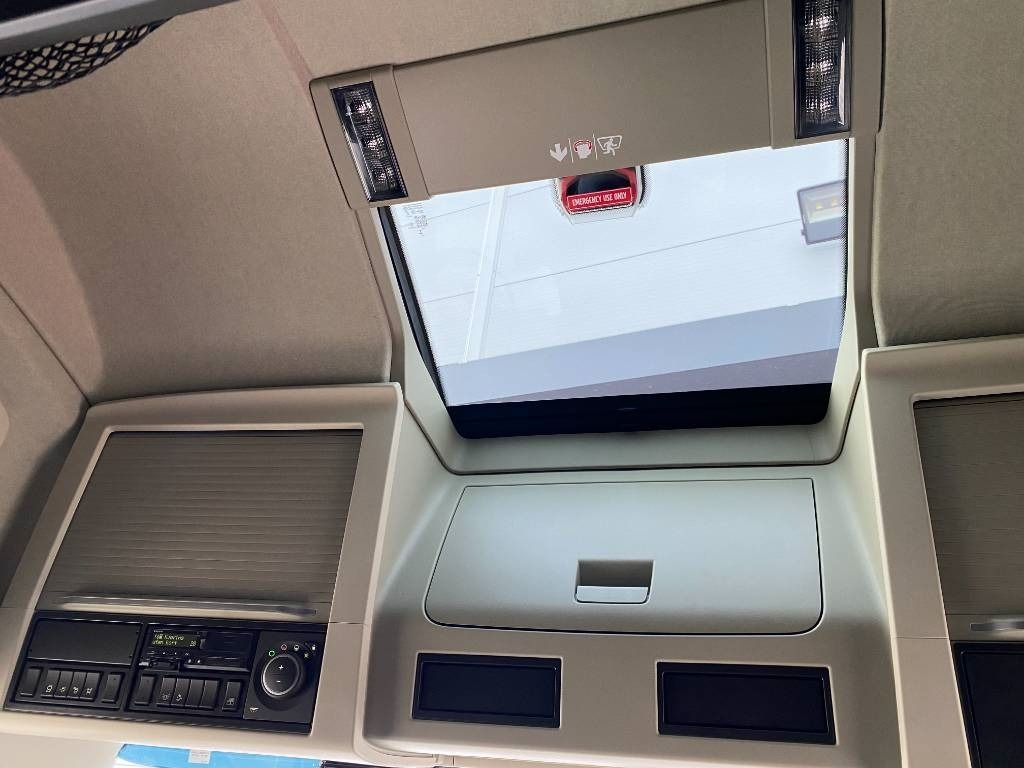 Tractor unit Volvo FH 500: picture 8 Tractor unit Volvo FH 500: picture 8