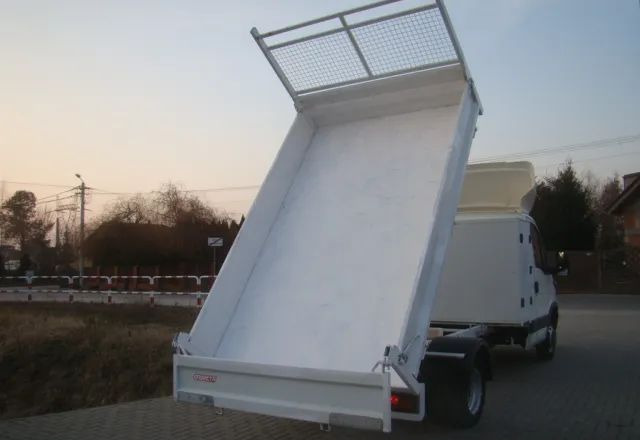 Iveco DAILY 40 C 12 - Tipper van: picture 5 Iveco DAILY 40 C 12 - Tipper van: picture 5