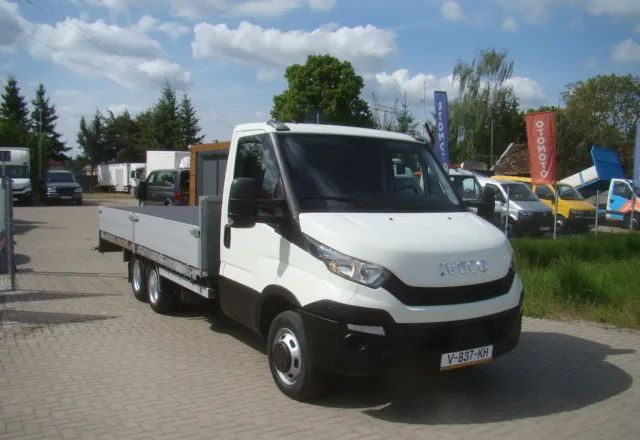 Iveco DAILY 40 C 17 3.0TDI CLIXSTAR PRAWOJAZDY E DO B 3400KGŁADOWNOŚCI - Flatbed van: picture 4 Iveco DAILY 40 C 17 3.0TDI CLIXSTAR PRAWOJAZDY E DO B 3400KGŁADOWNOŚCI - Flatbed van: picture 4