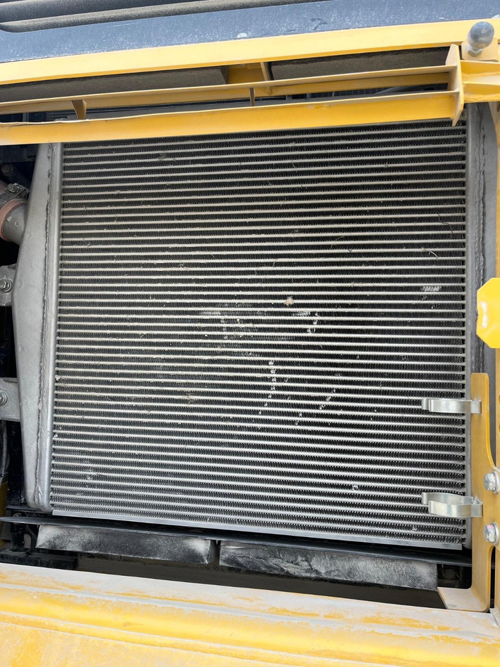 KOMATSU PC450 - Crawler excavator: picture 4 KOMATSU PC450 - Crawler excavator: picture 4