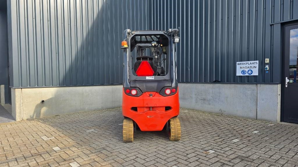 Linde E35 - Electric forklift: picture 4 Linde E35 - Electric forklift: picture 4