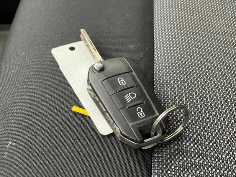 Opel Vivaro 2.0 CDTI L3H1 DC Edition - Small van, Combi van: picture 5 Opel Vivaro 2.0 CDTI L3H1 DC Edition - Small van, Combi van: picture 5