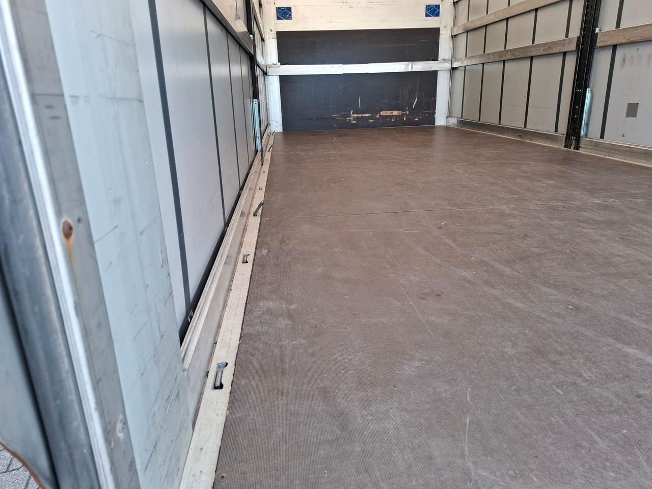 Iveco 72-210P/A8,Luft,HiMatic,LBW,Schiebepl., - Curtain side van: picture 5 Iveco 72-210P/A8,Luft,HiMatic,LBW,Schiebepl., - Curtain side van: picture 5