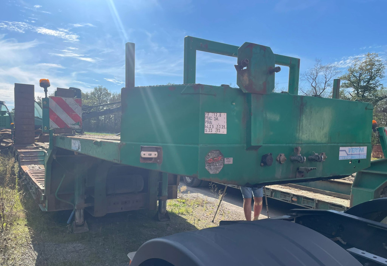 Verem - Low loader semi-trailer: picture 2 Verem - Low loader semi-trailer: picture 2