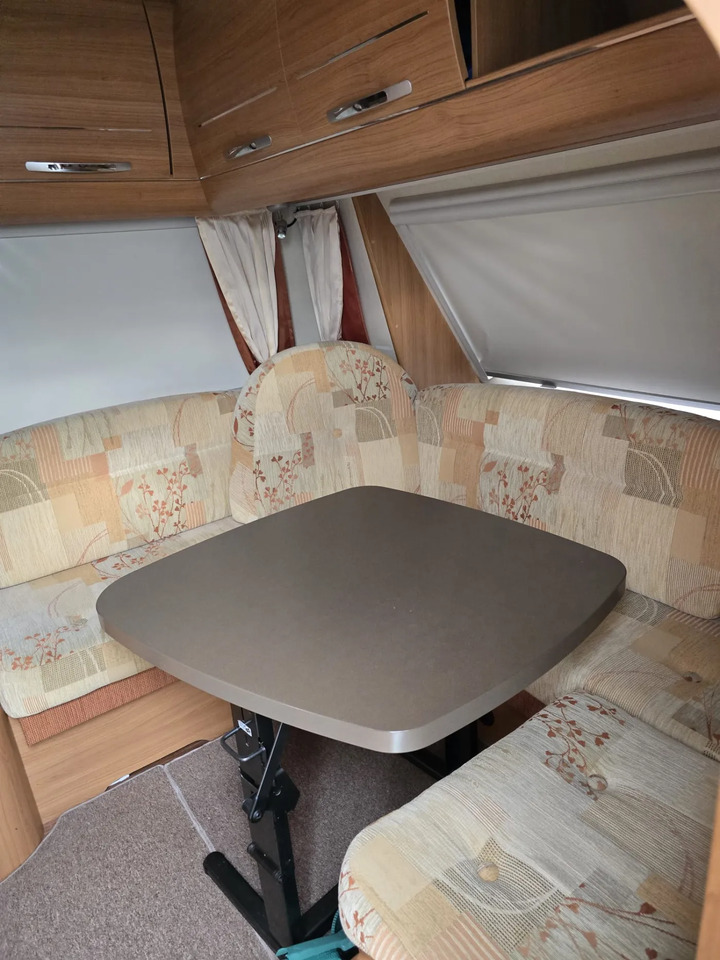 Caravan Wohnwagen Hobby De Luxe 460 LU: picture 7 Caravan Wohnwagen Hobby De Luxe 460 LU: picture 7