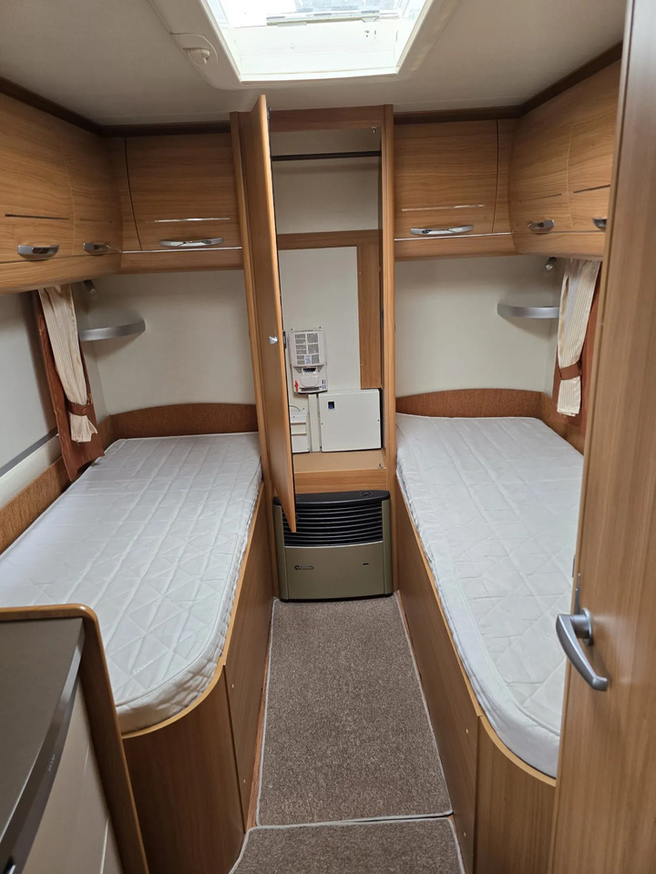 Caravan Wohnwagen Hobby De Luxe 460 LU: picture 8 Caravan Wohnwagen Hobby De Luxe 460 LU: picture 8