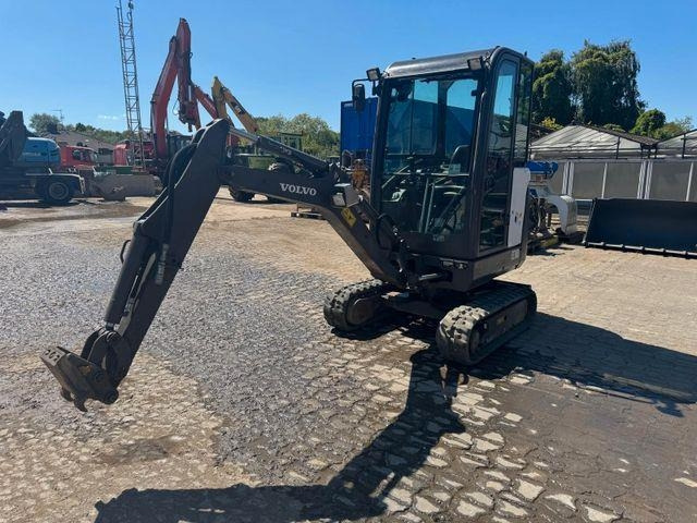 Volvo EC18D - Mini excavator: picture 2 Volvo EC18D - Mini excavator: picture 2