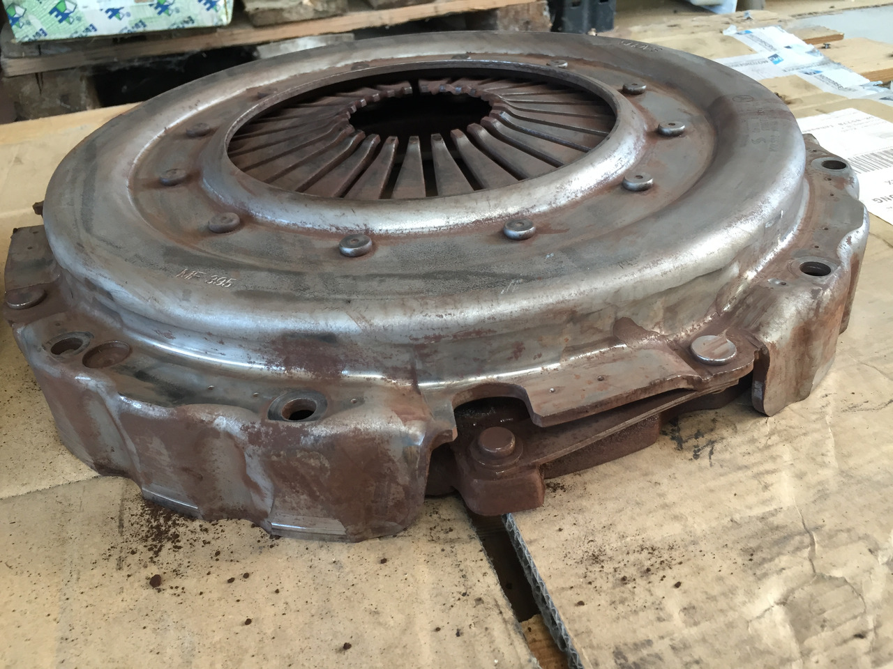 Gebrauchte Kupplungsdruckplatte MB Axor 1824, Motor Typ : OM 906 LA, Artikel - Nr. : A 007 250 15 04 - Clutch cover for Truck: picture 5 Gebrauchte Kupplungsdruckplatte MB Axor 1824, Motor Typ : OM 906 LA, Artikel - Nr. : A 007 250 15 04 - Clutch cover for Truck: picture 5