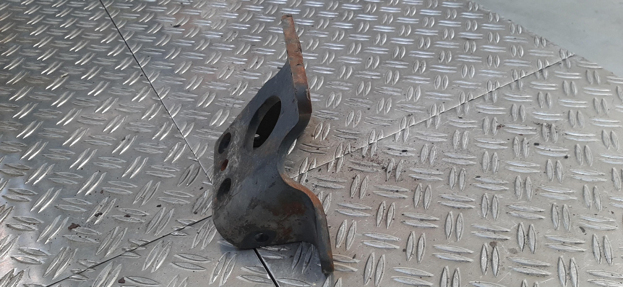 Gebrauchte Motorhalterung, DB 1735 SK, Typ OM 442 LA, Artikel - Nr. : 81.99999 - 9999 - Engine mount for Truck: picture 5 Gebrauchte Motorhalterung, DB 1735 SK, Typ OM 442 LA, Artikel - Nr. : 81.99999 - 9999 - Engine mount for Truck: picture 5