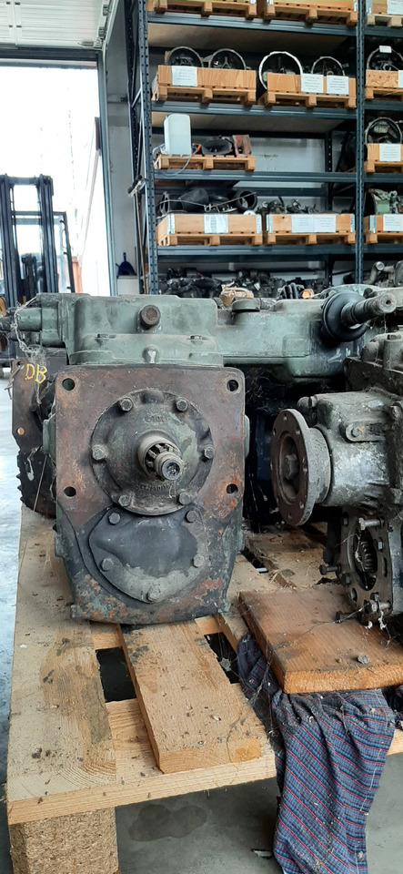 Gebrauchtes 5 - Gang MB 8 - 14 - Getriebe, Typ : G 3 / 60 - 5 / 7,5, Artikel - Nr. : 81.99999 - 999 - Gearbox for Truck: picture 3 Gebrauchtes 5 - Gang MB 8 - 14 - Getriebe, Typ : G 3 / 60 - 5 / 7,5, Artikel - Nr. : 81.99999 - 999 - Gearbox for Truck: picture 3