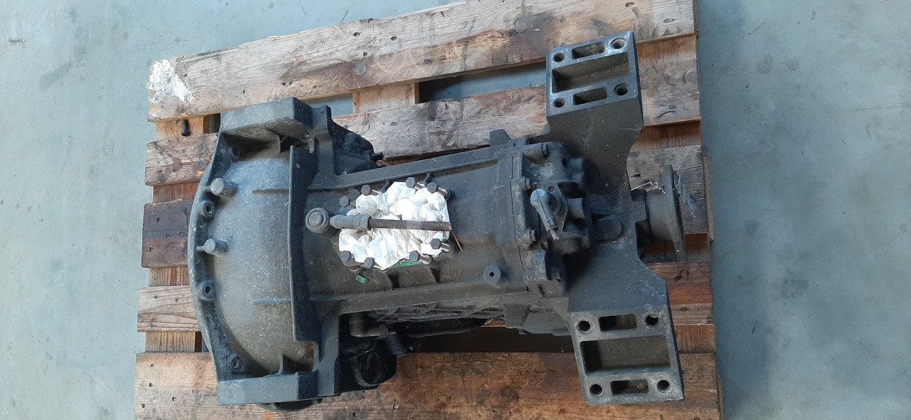Gebrauchtes MB 814 Getriebe, Typ : OM 904 S 5 42 Artikel - Nr. : A 673 260 42 00 - Gearbox for Truck: picture 3 Gebrauchtes MB 814 Getriebe, Typ : OM 904 S 5 42 Artikel - Nr. : A 673 260 42 00 - Gearbox for Truck: picture 3