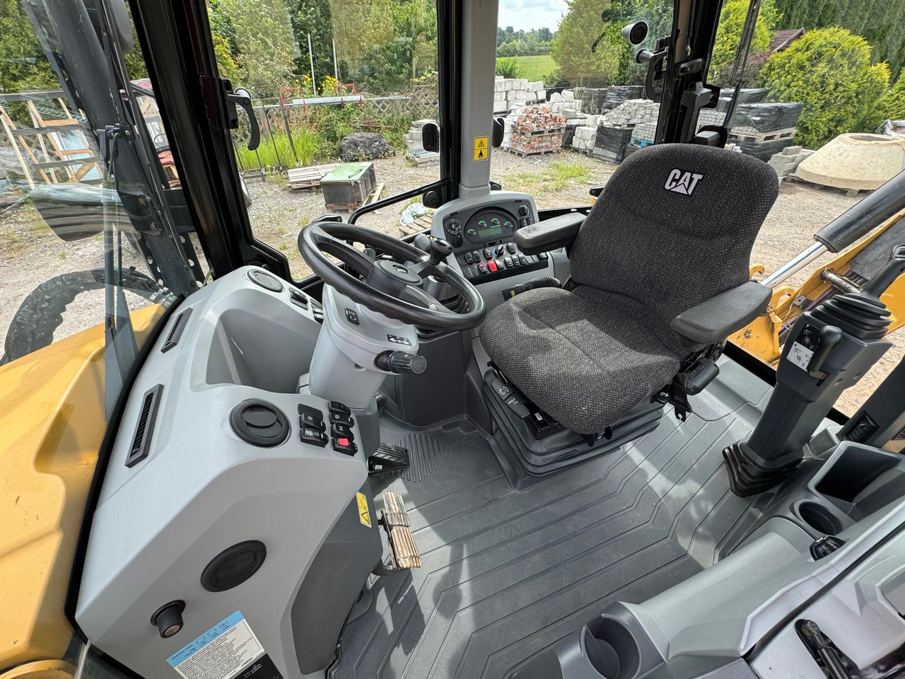 CATERPILLAR 432 F2 - Excavator: picture 4 CATERPILLAR 432 F2 - Excavator: picture 4