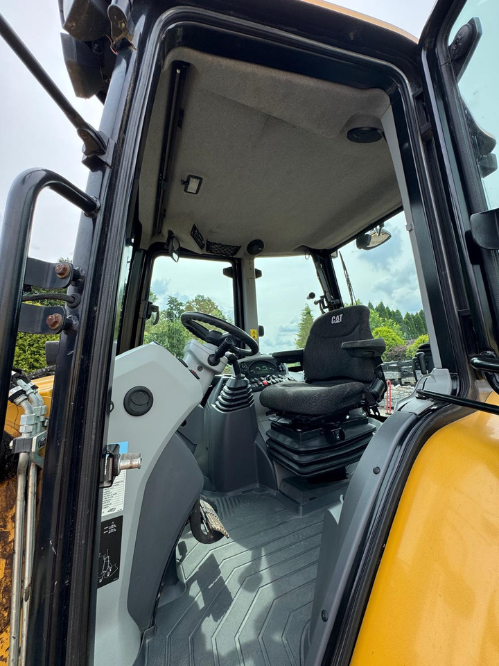 CATERPILLAR 432 F2 - Excavator: picture 3 CATERPILLAR 432 F2 - Excavator: picture 3