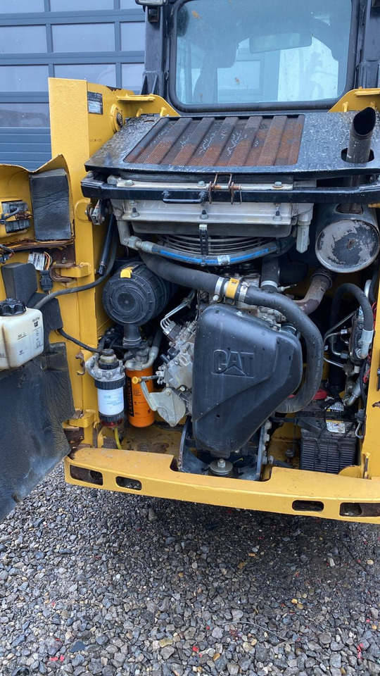 Loader CAT 216, freza, mogučnost najma: picture 6