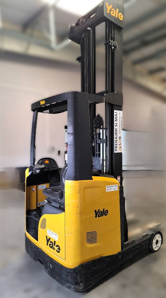 Yale MR 14 - Reach truck: picture 2 Yale MR 14 - Reach truck: picture 2