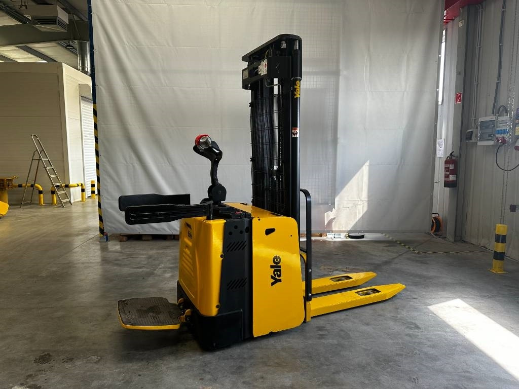 Yale MS12X - Electric forklift: picture 1 Yale MS12X - Electric forklift: picture 1