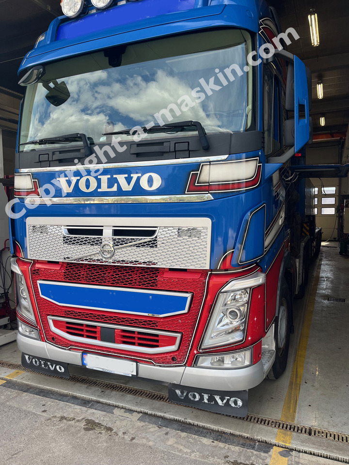VOLVO FH 540 - Dropside/ Flatbed truck, Crane truck: picture 2 VOLVO FH 540 - Dropside/ Flatbed truck, Crane truck: picture 2