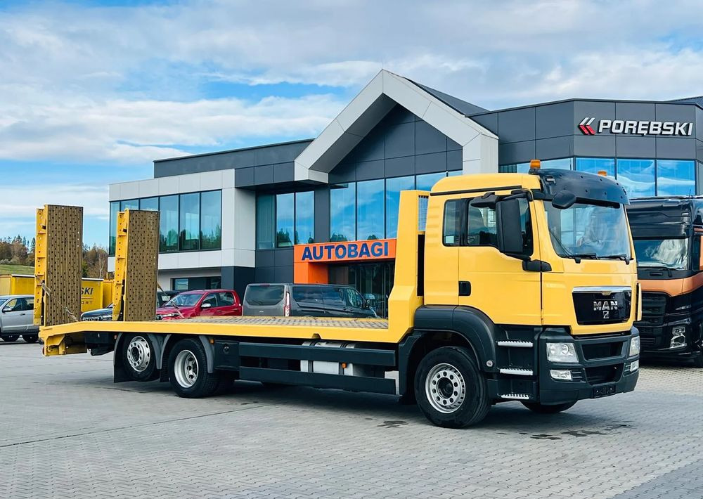 MAN TGS / 6x2/ LAWETA / PLATFORMA / NAJAZDY HYDRAULICZNE / WYCIĄGARKA / oś skrętna i podnoszona - Tow truck: picture 1 MAN TGS / 6x2/ LAWETA / PLATFORMA / NAJAZDY HYDRAULICZNE / WYCIĄGARKA / oś skrętna i podnoszona - Tow truck: picture 1