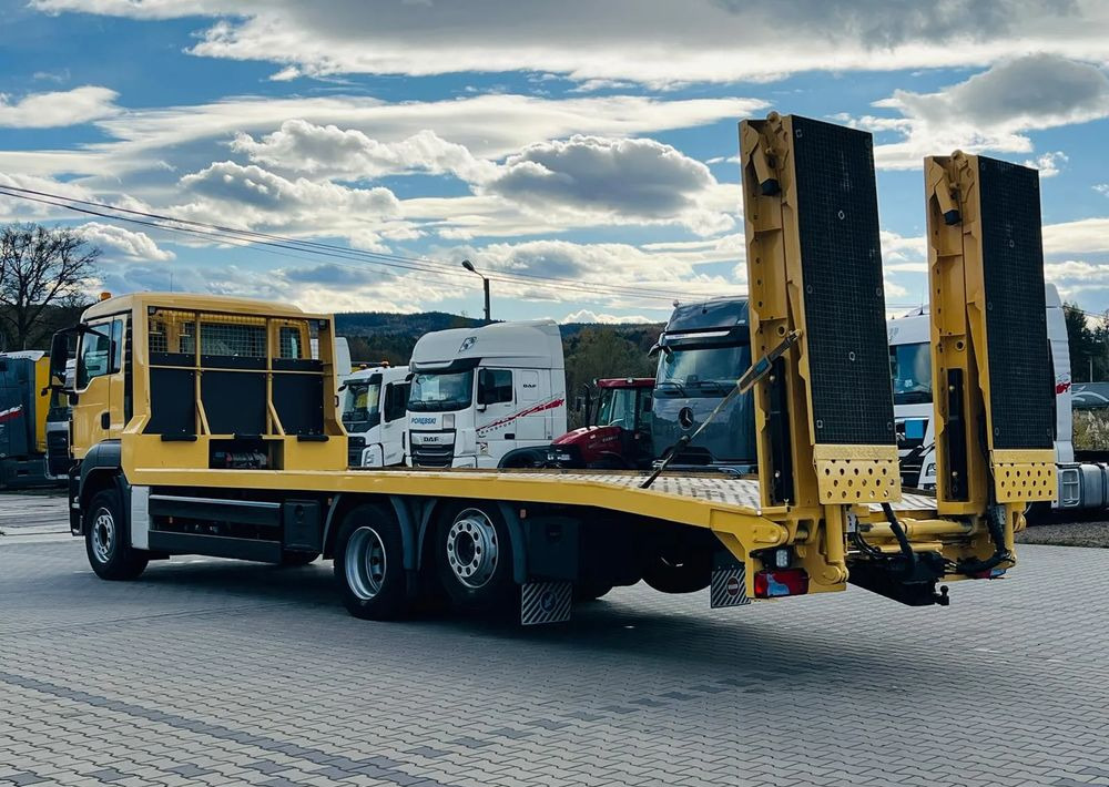 MAN TGS / 6x2/ LAWETA / PLATFORMA / NAJAZDY HYDRAULICZNE / WYCIĄGARKA / oś skrętna i podnoszona - Tow truck: picture 4 MAN TGS / 6x2/ LAWETA / PLATFORMA / NAJAZDY HYDRAULICZNE / WYCIĄGARKA / oś skrętna i podnoszona - Tow truck: picture 4