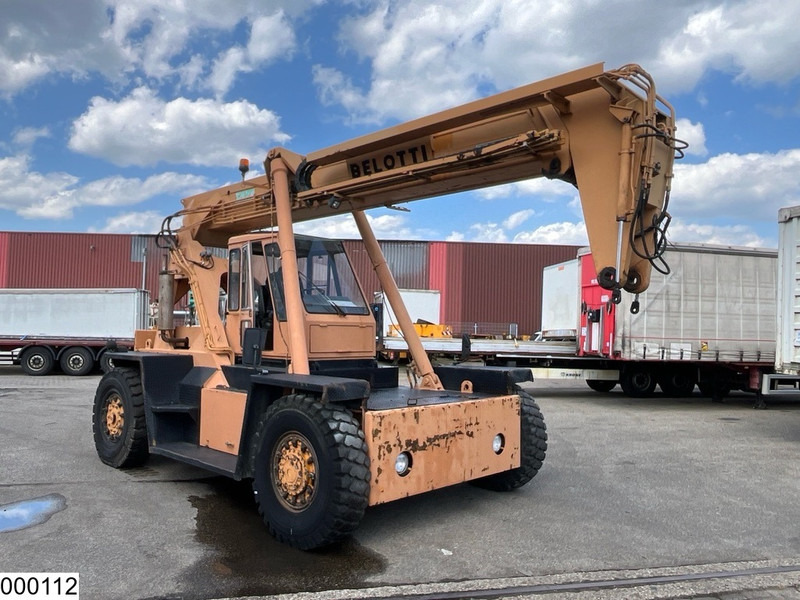 Belotti B81V/2 12 mtr - Diesel forklift: picture 3 Belotti B81V/2 12 mtr - Diesel forklift: picture 3