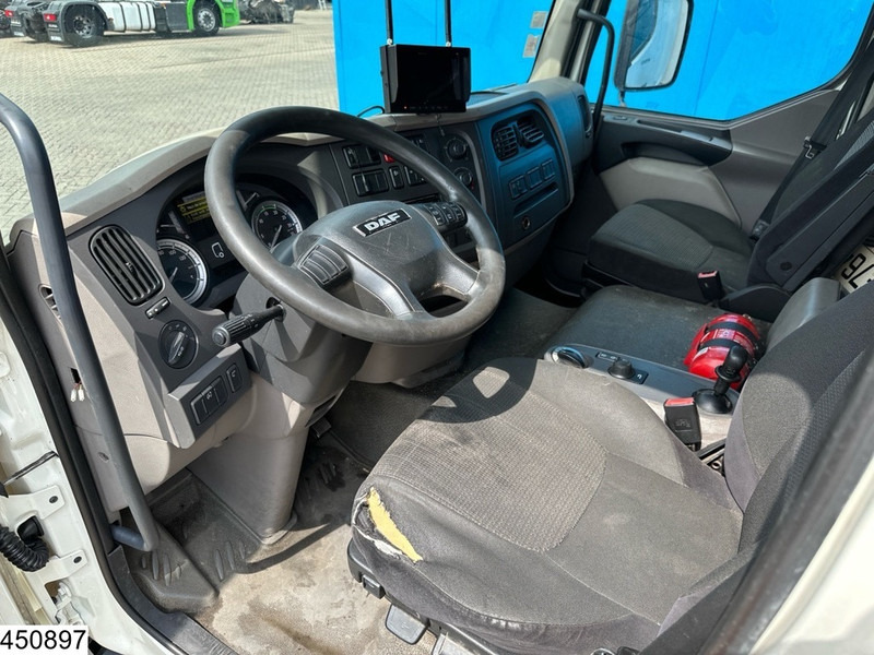 DAF LF 250 EURO 6, Dhollandia - Box truck: picture 5 DAF LF 250 EURO 6, Dhollandia - Box truck: picture 5
