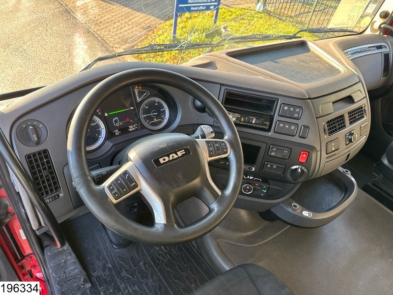 DAF XF 480 6x2, EURO 6, Combi, Dhollandia, 110 m3 - Curtainsider truck: picture 5 DAF XF 480 6x2, EURO 6, Combi, Dhollandia, 110 m3 - Curtainsider truck: picture 5