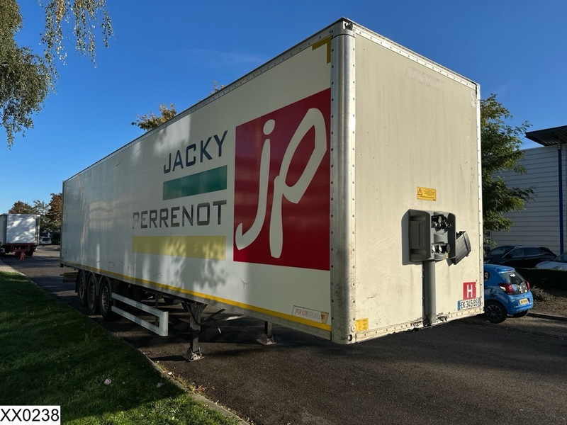 Fruehauf gesloten bak - Closed box semi-trailer: picture 2 Fruehauf gesloten bak - Closed box semi-trailer: picture 2