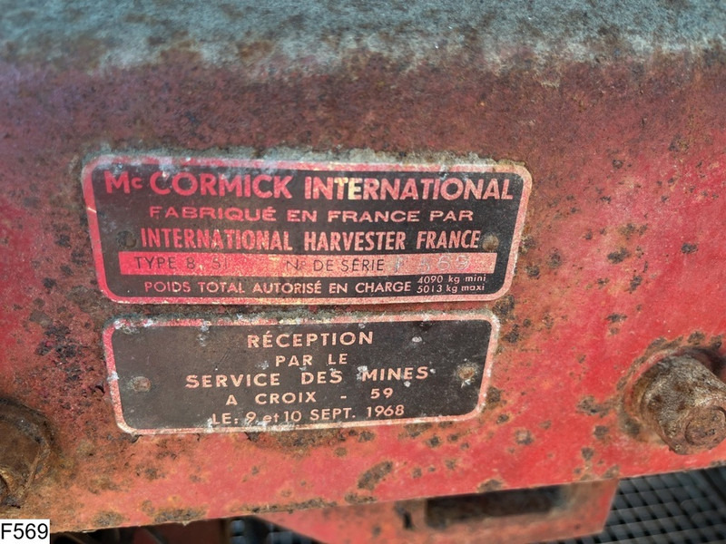 Combine harvester International 851 Mc Cormick International 851: picture 8
