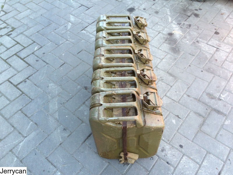 Jerrycan Jerry can 20 Liter, P 5 st 50 euro - Fuel tank: picture 2 Jerrycan Jerry can 20 Liter, P 5 st 50 euro - Fuel tank: picture 2