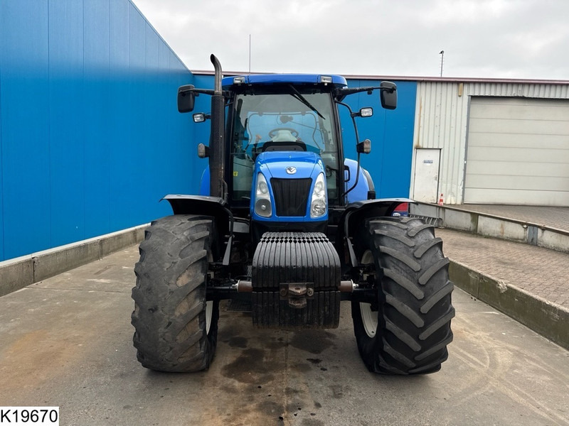 Farm tractor New Holland T6080: picture 12 Farm tractor New Holland T6080: picture 12