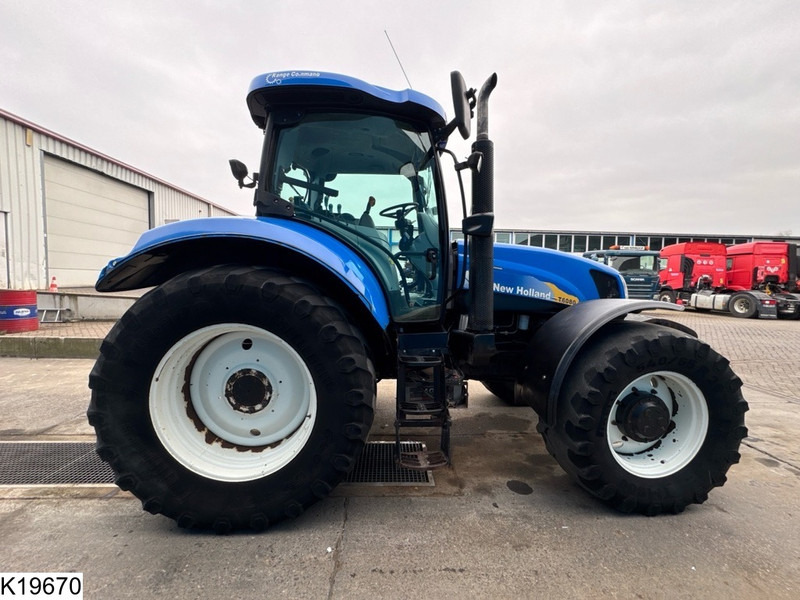 Farm tractor New Holland T6080: picture 15 Farm tractor New Holland T6080: picture 15
