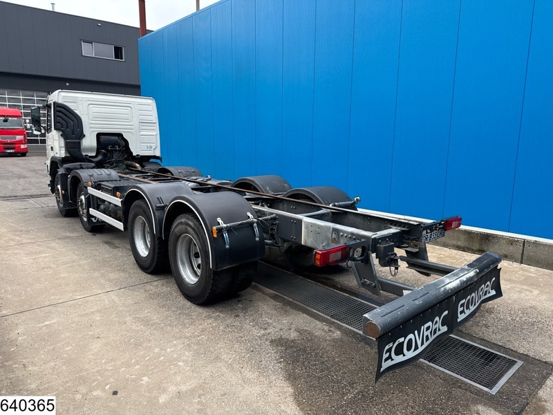 Volvo FM 410 8x4, EURO 5, PTO - Cab chassis truck: picture 4 Volvo FM 410 8x4, EURO 5, PTO - Cab chassis truck: picture 4