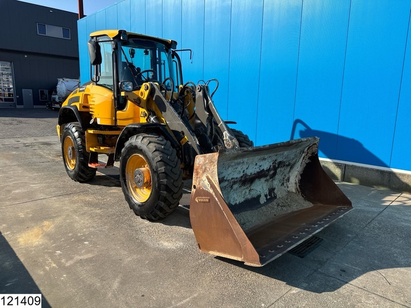 Volvo L45h 8670KG, 4750MM lifting height, 75KW - Wheel loader: picture 4 Volvo L45h 8670KG, 4750MM lifting height, 75KW - Wheel loader: picture 4