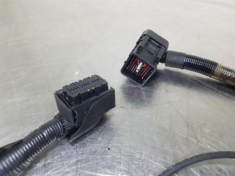 Ahlmann AZ150E - Wiring harness/Kabelbaum/Kabelboom - Electrical system for Construction machinery: picture 3 Ahlmann AZ150E - Wiring harness/Kabelbaum/Kabelboom - Electrical system for Construction machinery: picture 3