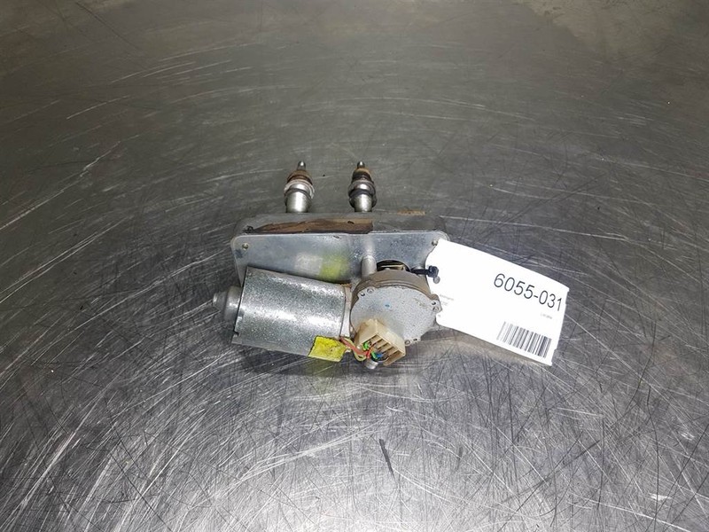 Ahlmann AZ200-Valeo 107864-4195263A-Wiper motor - Electrical system for Construction machinery: picture 2 Ahlmann AZ200-Valeo 107864-4195263A-Wiper motor - Electrical system for Construction machinery: picture 2