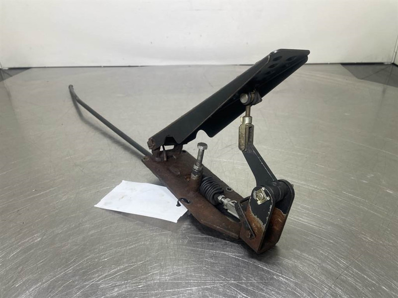 Ahlmann AZ6-4104384A-Gas pedal - Cab and interior for Construction machinery: picture 3 Ahlmann AZ6-4104384A-Gas pedal - Cab and interior for Construction machinery: picture 3