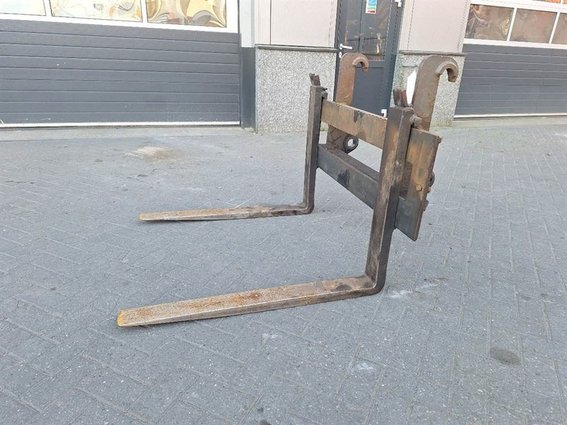 Ahlmann AZ6 - Forks/Palletgabeln/Palletvorken - Forks for Construction machinery: picture 1 Ahlmann AZ6 - Forks/Palletgabeln/Palletvorken - Forks for Construction machinery: picture 1