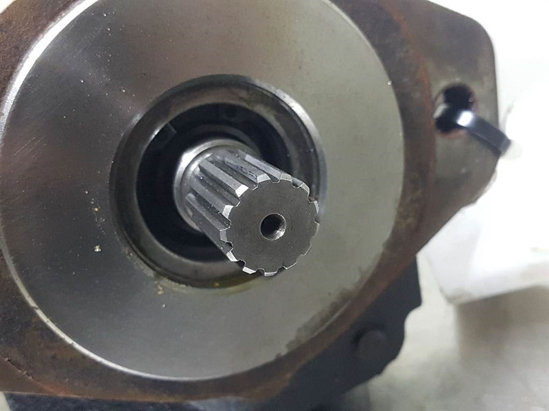 Casappa KP30.34-A8K9-45/PLP20.11,2-LGE-79918930-Gearpump - Hydraulics for Construction machinery: picture 4 Casappa KP30.34-A8K9-45/PLP20.11,2-LGE-79918930-Gearpump - Hydraulics for Construction machinery: picture 4