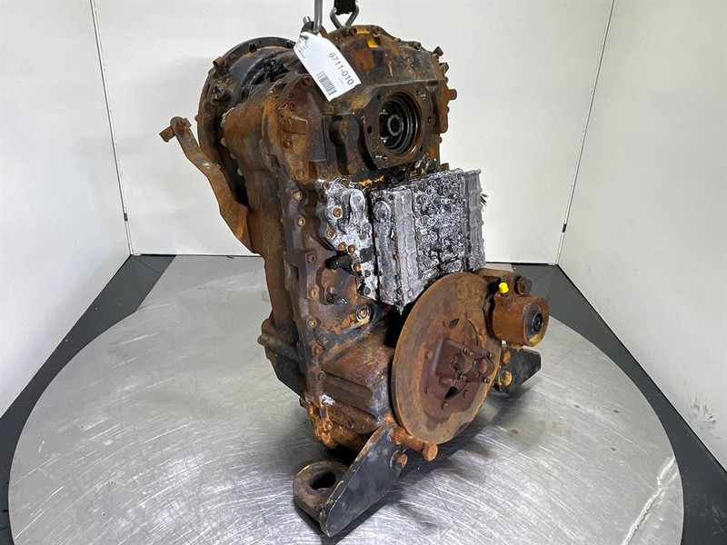Case 521F-ZF 4WG-130-Transmission/Getriebe - Gearbox for Construction machinery: picture 2 Case 521F-ZF 4WG-130-Transmission/Getriebe - Gearbox for Construction machinery: picture 2