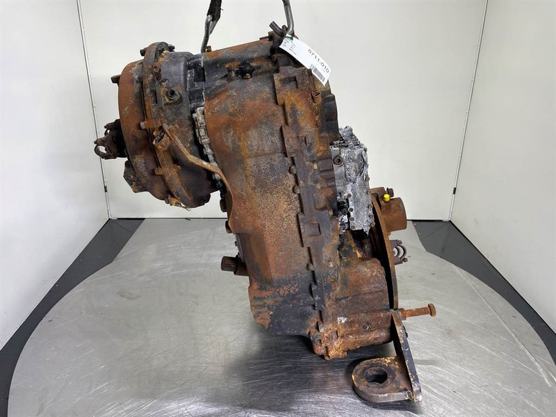 Case 521F-ZF 4WG-130-Transmission/Getriebe - Gearbox for Construction machinery: picture 3 Case 521F-ZF 4WG-130-Transmission/Getriebe - Gearbox for Construction machinery: picture 3