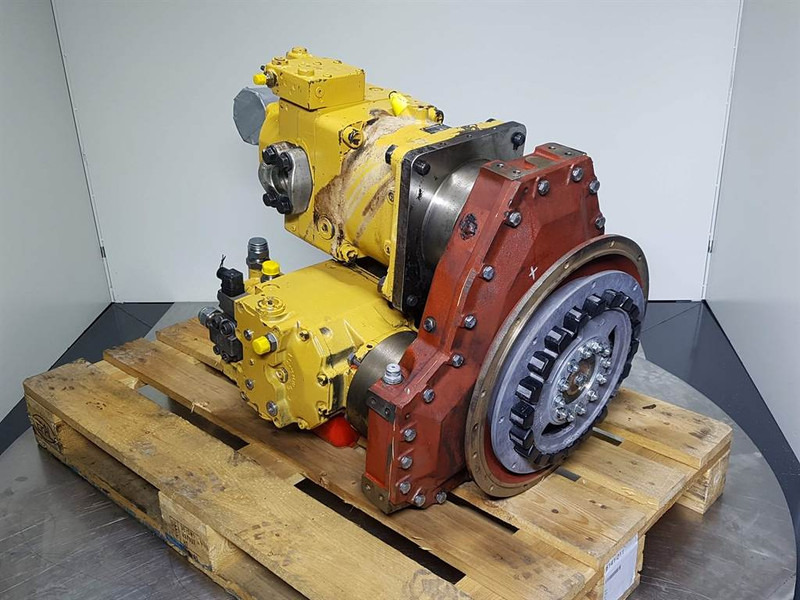 Cat 580B / Ecolog 580 - Transmission/Getriebe - Gearbox and parts for Construction machinery: picture 1 Cat 580B / Ecolog 580 - Transmission/Getriebe - Gearbox and parts for Construction machinery: picture 1