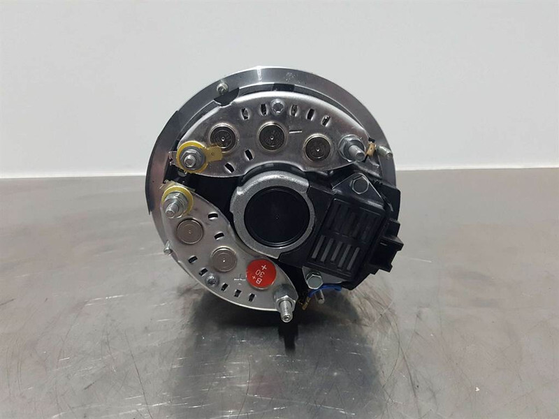 Deutz 1011-14V 60A-Alternator/Lichtmaschine/Dynamo - Engine for Construction machinery: picture 5 Deutz 1011-14V 60A-Alternator/Lichtmaschine/Dynamo - Engine for Construction machinery: picture 5