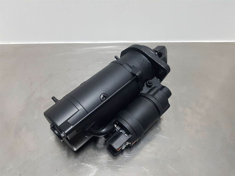 Deutz 1012/1013-24V 9T 4,0KW-Starter/Anlasser/Startmotor - Engine for Construction machinery: picture 3 Deutz 1012/1013-24V 9T 4,0KW-Starter/Anlasser/Startmotor - Engine for Construction machinery: picture 3