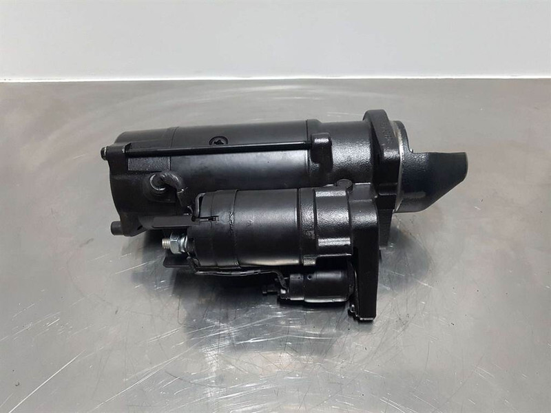 Deutz 12V 9T 4,0KW - Starter/Anlasser/Startmotor - Engine for Construction machinery: picture 2 Deutz 12V 9T 4,0KW - Starter/Anlasser/Startmotor - Engine for Construction machinery: picture 2