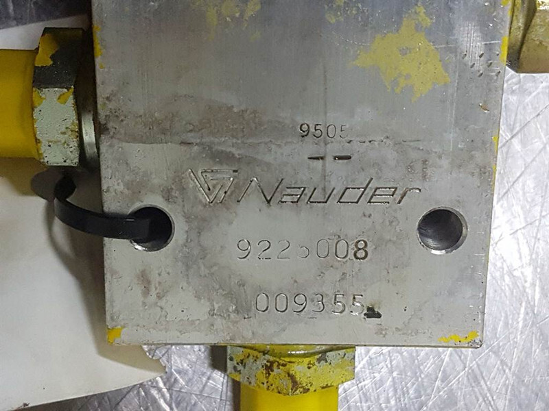 Furukawa W725LS-Nauder 9225008 009355-Valve/Ventile/Ventiel - Hydraulics for Construction machinery: picture 4 Furukawa W725LS-Nauder 9225008 009355-Valve/Ventile/Ventiel - Hydraulics for Construction machinery: picture 4