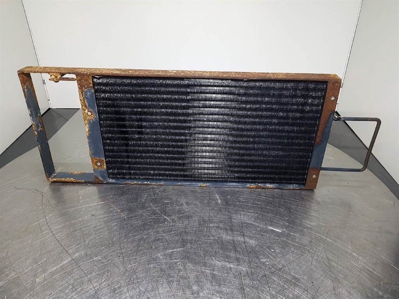 Hyundai HL760-9 - Airco condenser/Klimakondensator/Airco - Frame/ Chassis: picture 1 Hyundai HL760-9 - Airco condenser/Klimakondensator/Airco - Frame/ Chassis: picture 1