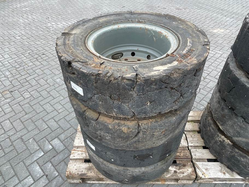 Liebherr 10.00-20 - Tire/Reifen/Band - Wheels and tires for Construction machinery: picture 4 Liebherr 10.00-20 - Tire/Reifen/Band - Wheels and tires for Construction machinery: picture 4