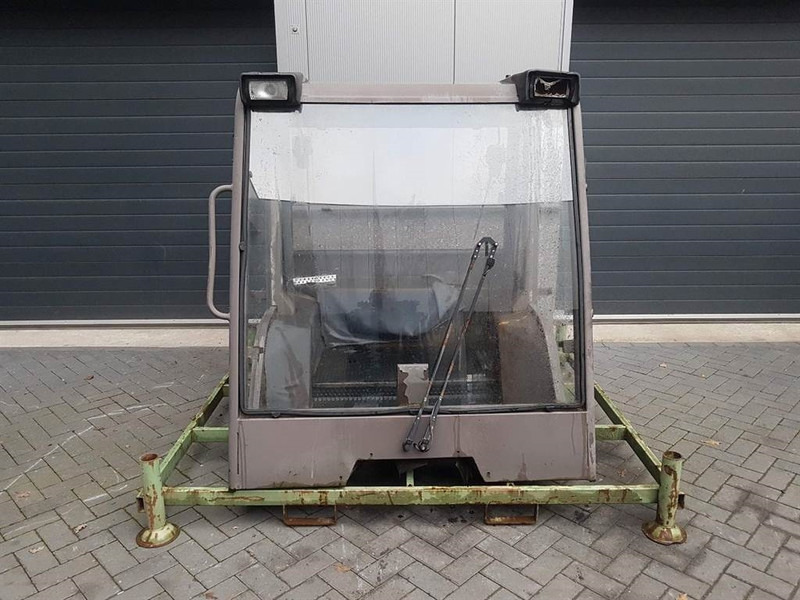 Manitou MLA627 - Cabin/Kabine/Cabine - Cab and interior for Construction machinery: picture 2 Manitou MLA627 - Cabin/Kabine/Cabine - Cab and interior for Construction machinery: picture 2