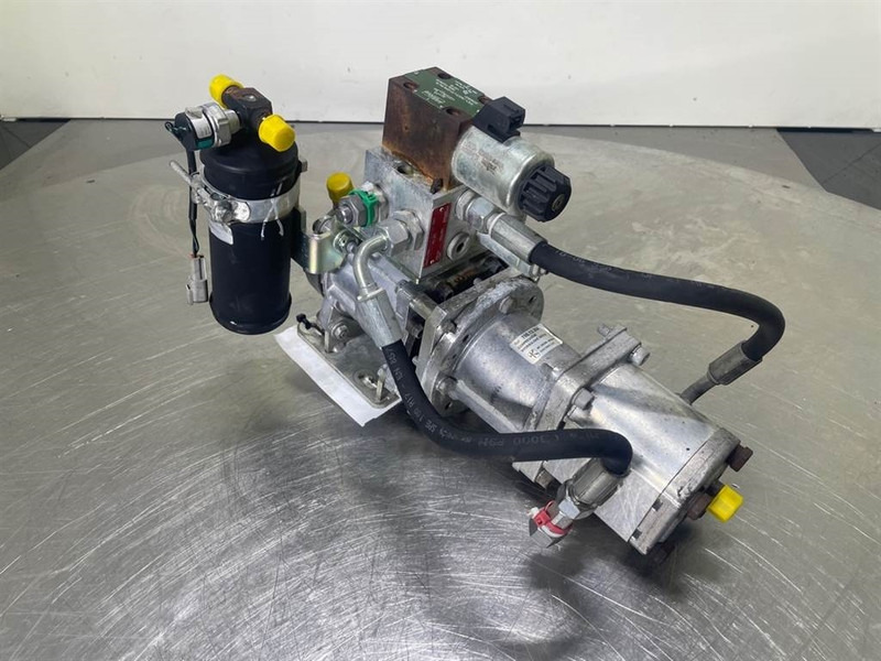 Mecalac 12MTX-5620108/6090359/6050187-Compressor - Engine for Construction machinery: picture 4 Mecalac 12MTX-5620108/6090359/6050187-Compressor - Engine for Construction machinery: picture 4